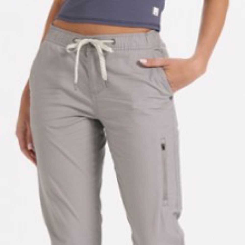 Vuori RipStop Pants in Fog Women’s Climbing Pants